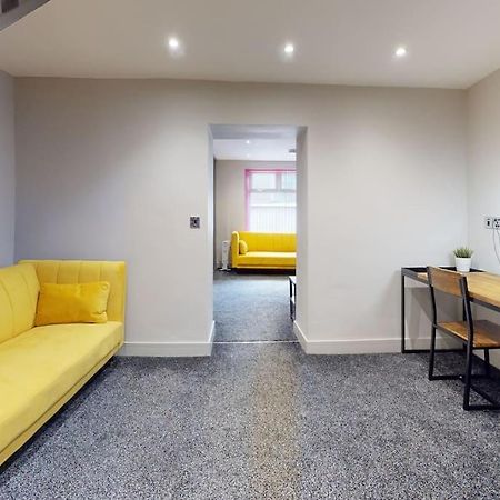 Neat Retreat Graig Pontypridd Exterior foto