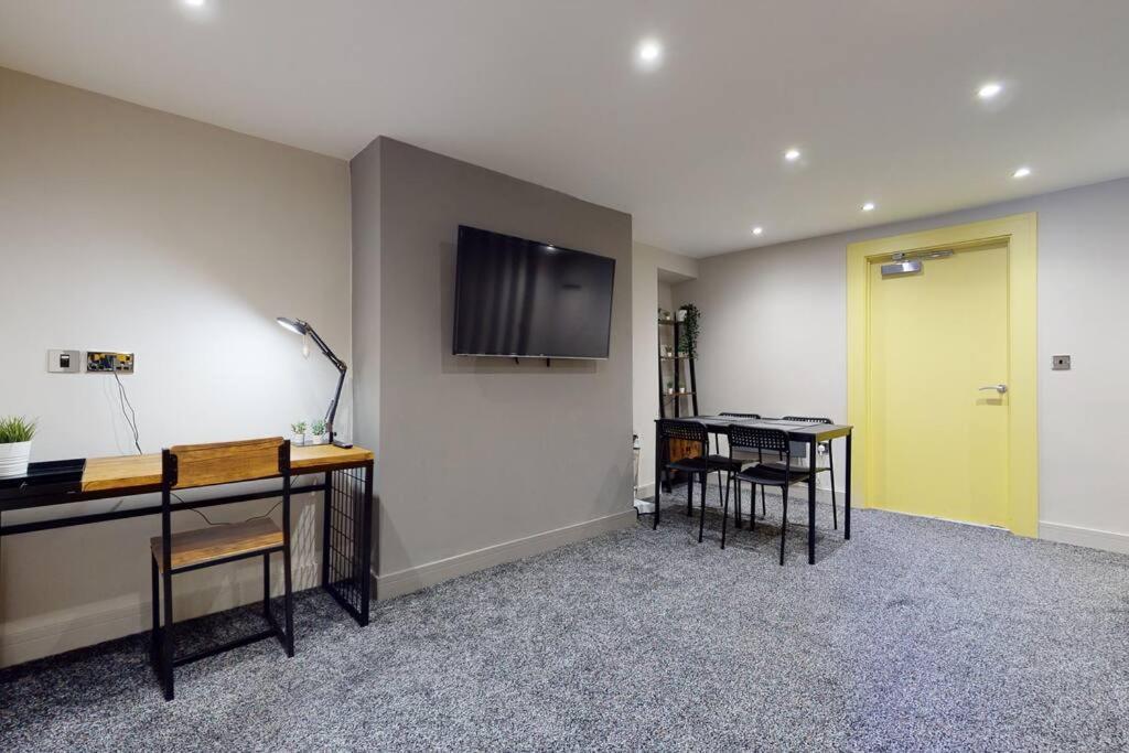 Neat Retreat Graig Pontypridd Exterior foto